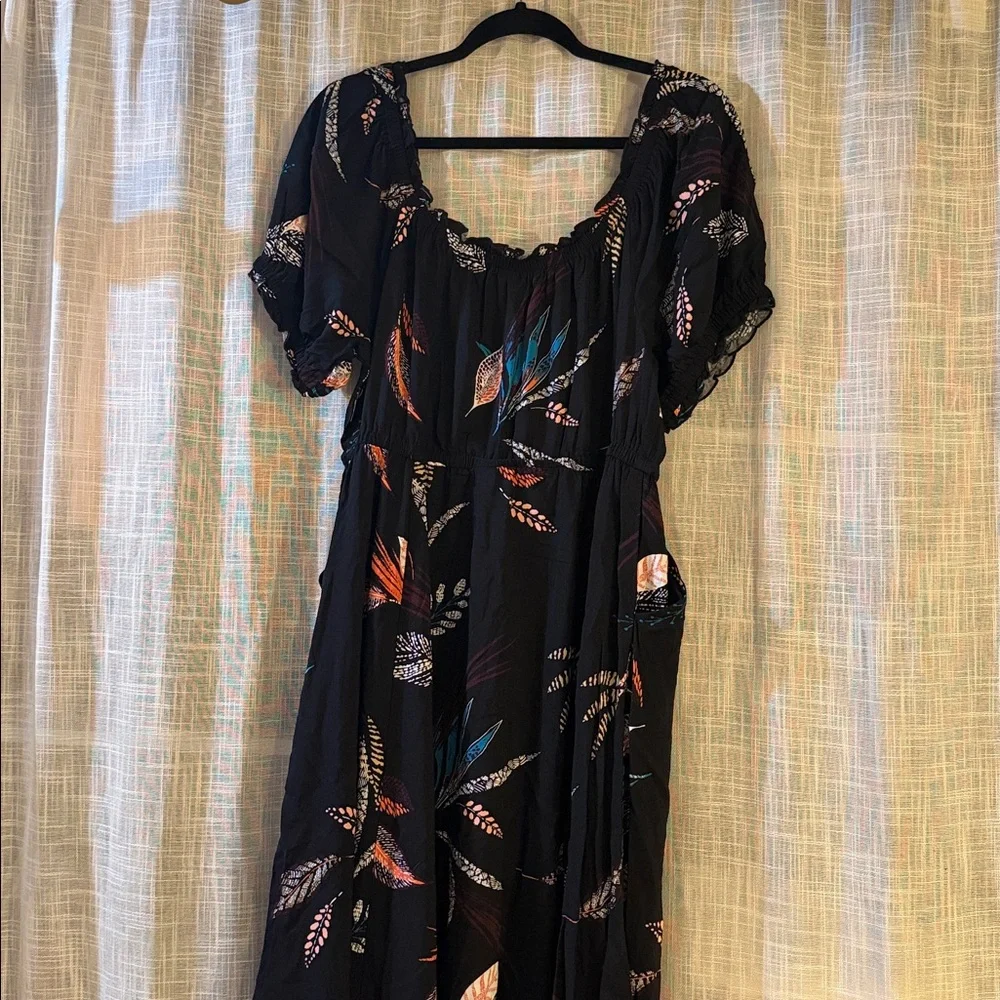 NWT Torrid Black Dress with Colorful Leaf Pattern - Picture 8 of 9